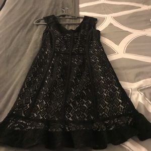 Nanette Lepore size 2 lace black and white dress